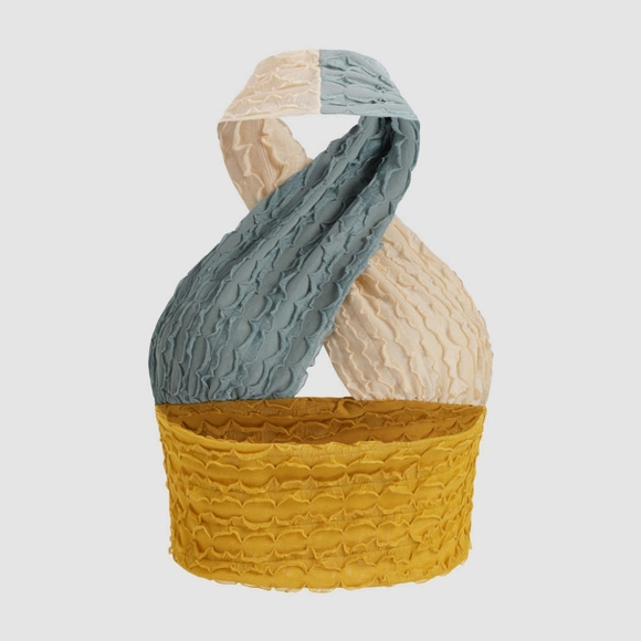 Y2K patchwork, ruffled halter crop top NWOT - Picture 3 of 8